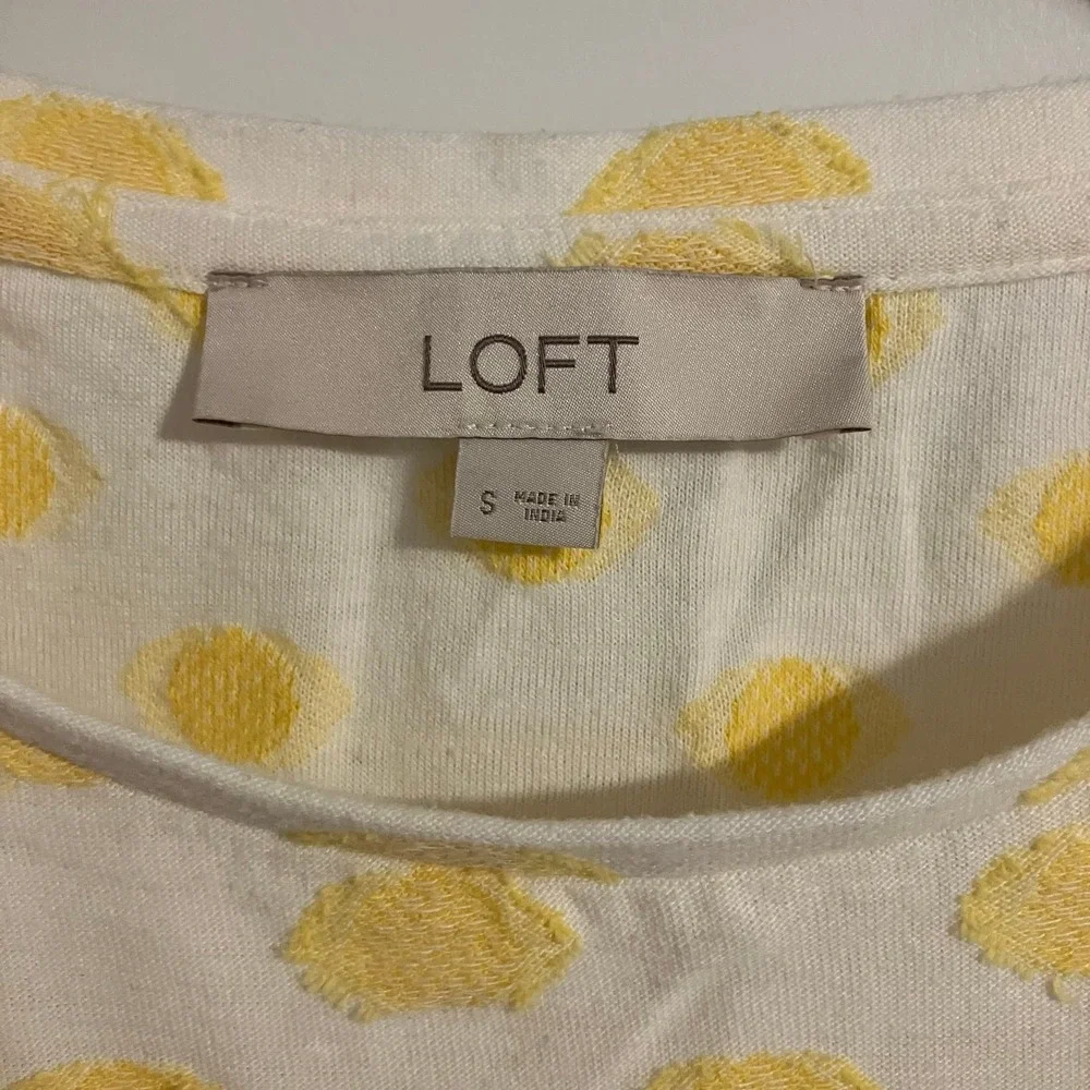 LOFT yellow &‎ white swiss dot peplum blouse with 7/8 puff sleeves women's sz S